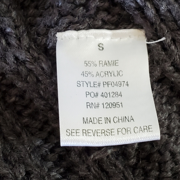 Pink Rose - Sleeveless Sweater - Picture 4 of 7